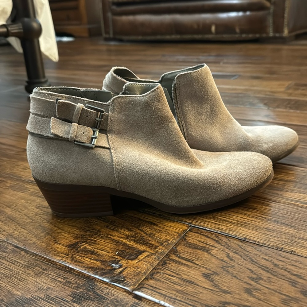 Good condition Sam Edelman suede leather booties